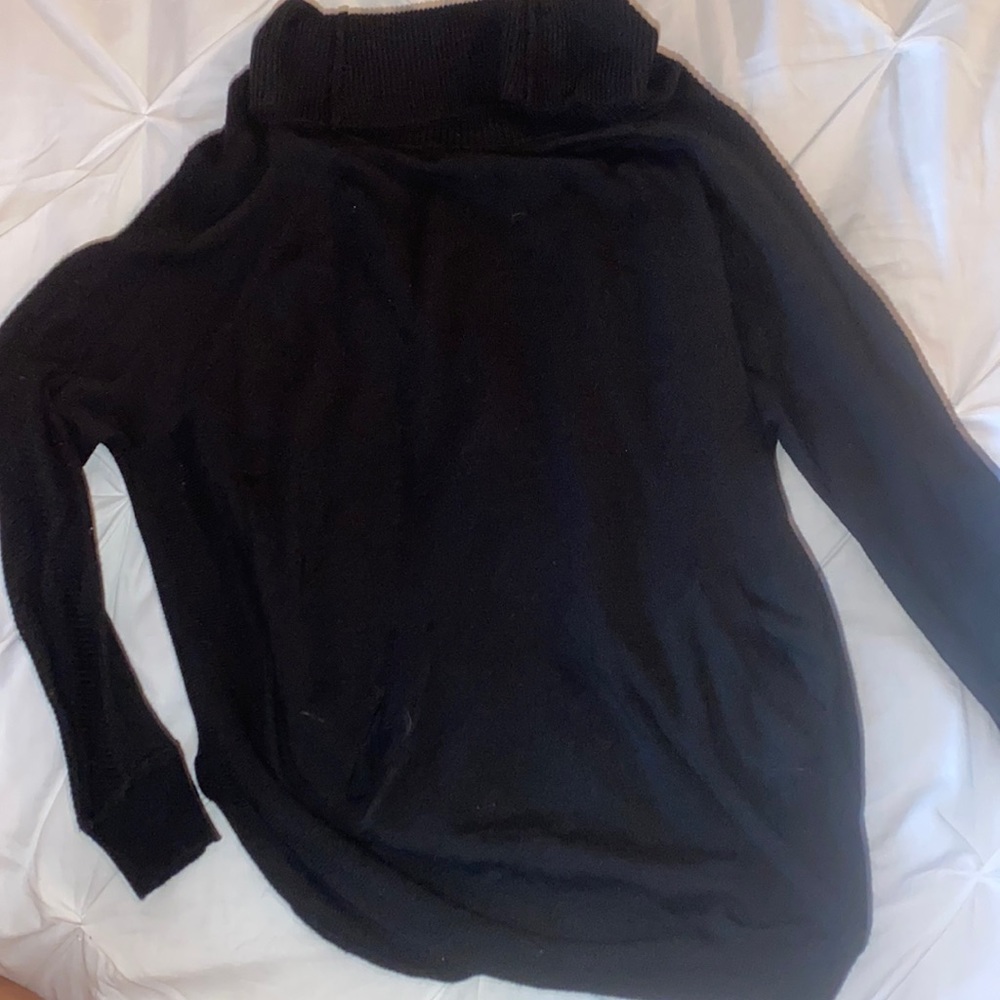 oversized black sweater